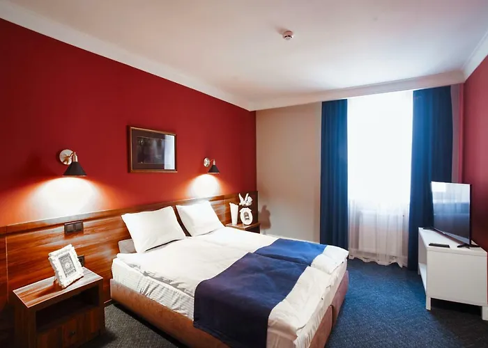 Sherlock Holmes Boutique Hotel Львів
